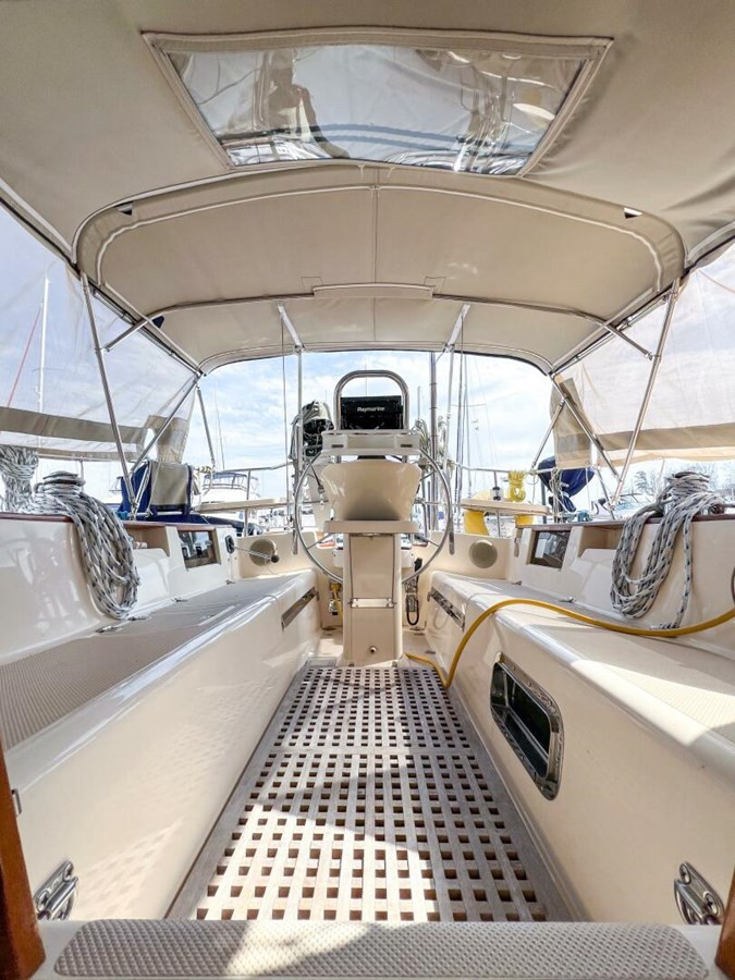 https://arconyachts.ams3.digitaloceanspaces.com/174756/conversions/large_4626845-optimize.jpg