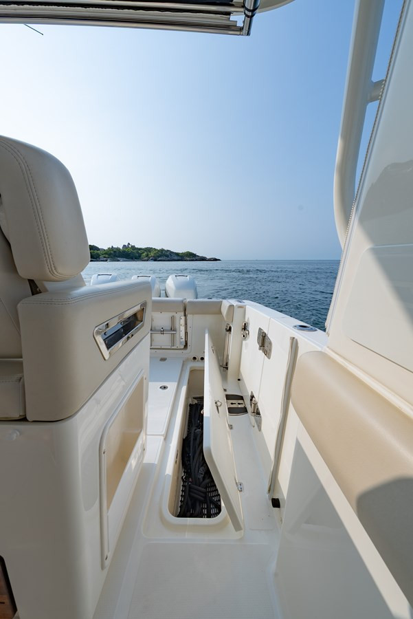 https://arconyachts.ams3.digitaloceanspaces.com/174841/conversions/large_4737155-optimize.jpg