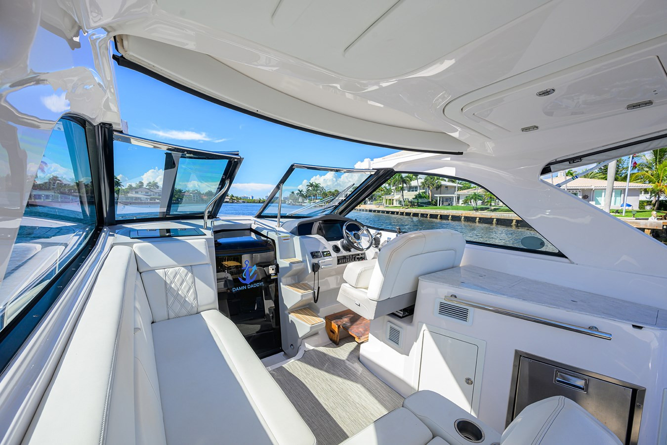 https://arconyachts.ams3.digitaloceanspaces.com/174858/conversions/large_4741061-optimize.jpg