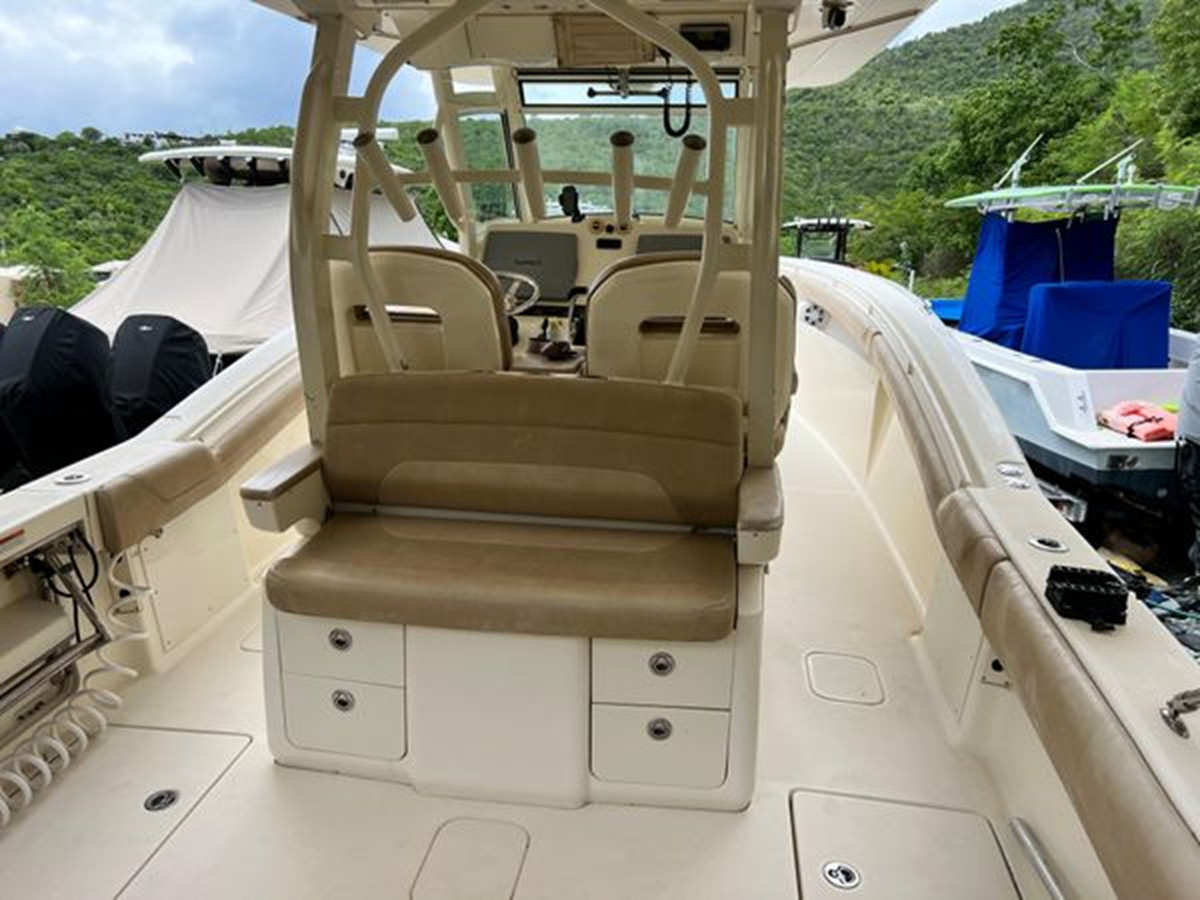 https://arconyachts.ams3.digitaloceanspaces.com/174896/conversions/large_3976127-optimize.jpg