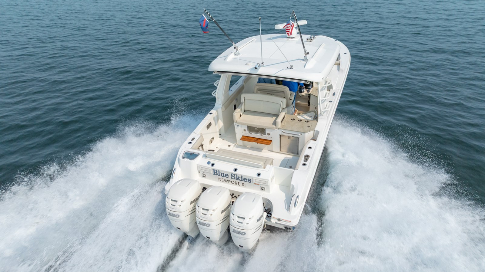https://arconyachts.ams3.digitaloceanspaces.com/174897/conversions/large_4737184-optimize.jpg