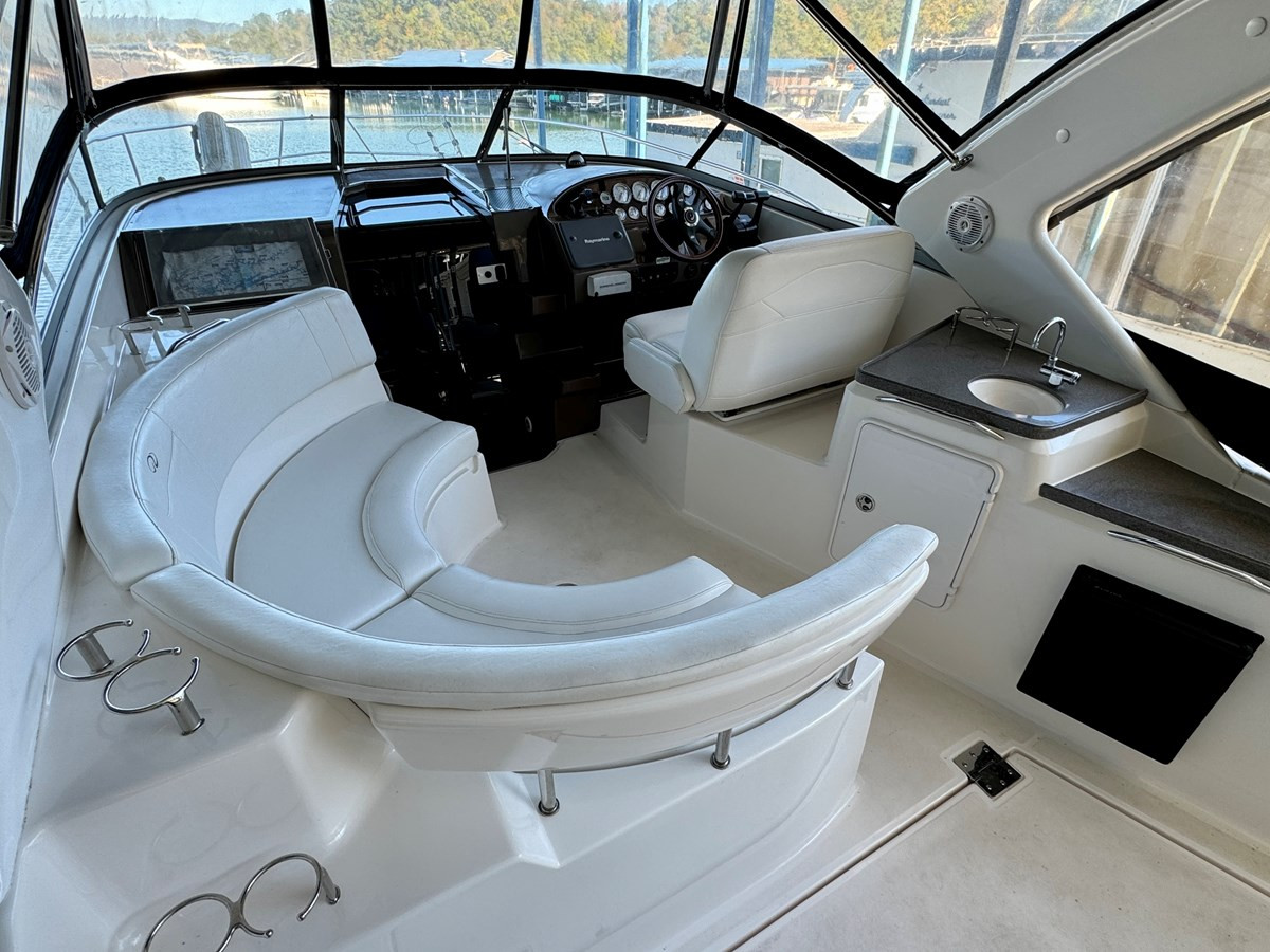 https://arconyachts.ams3.digitaloceanspaces.com/175009/conversions/large_4390666-optimize.jpg