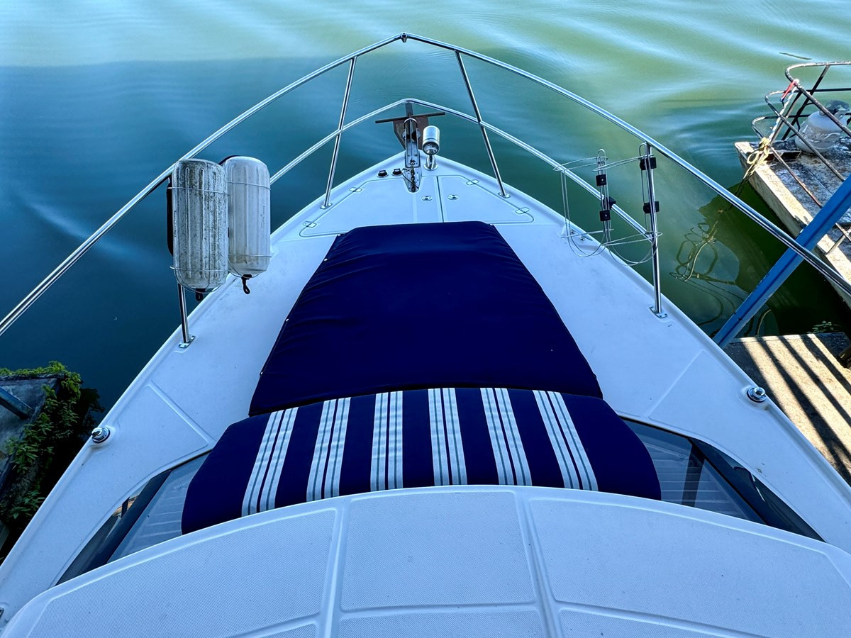 https://arconyachts.ams3.digitaloceanspaces.com/175038/conversions/large_4390677-optimize.jpg