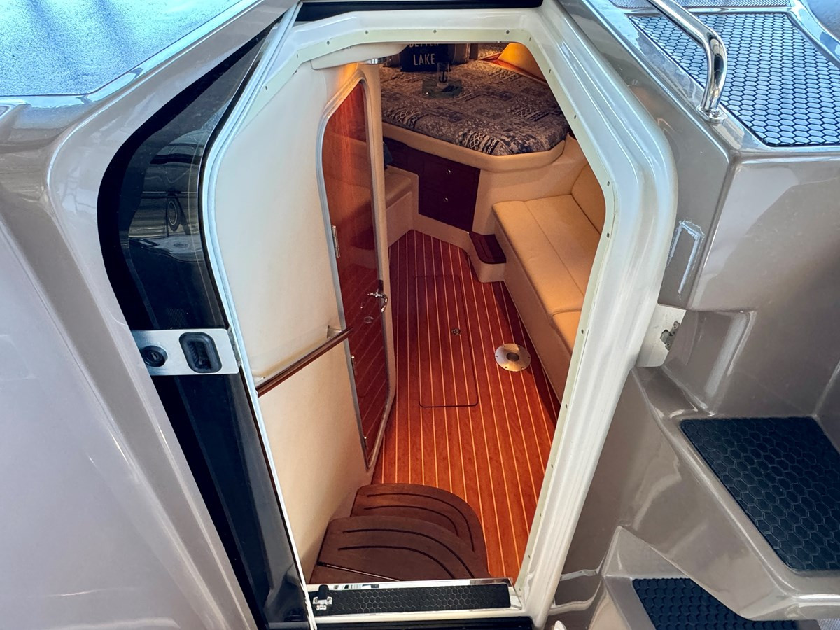 https://arconyachts.ams3.digitaloceanspaces.com/175060/conversions/large_4390685-optimize.jpg