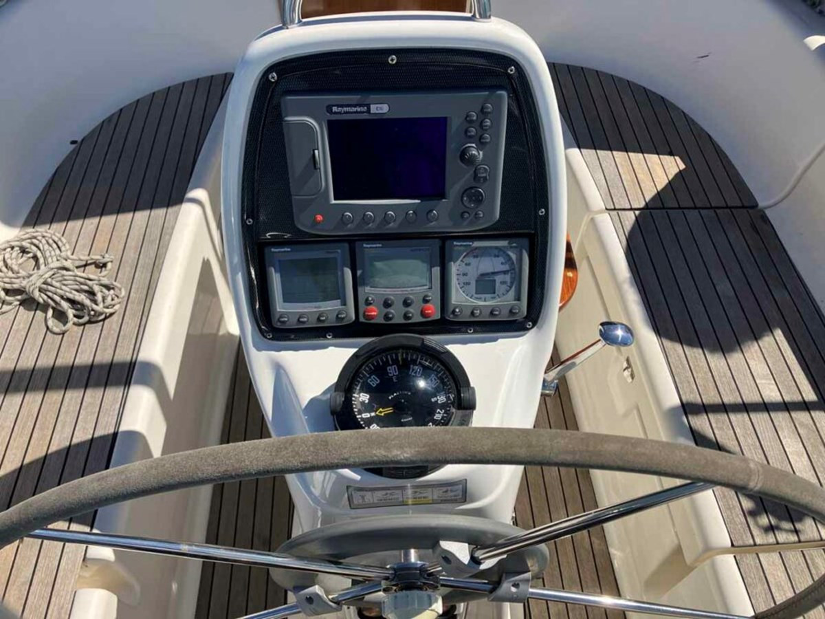 https://arconyachts.ams3.digitaloceanspaces.com/175080/conversions/large_4077953-optimize.jpg