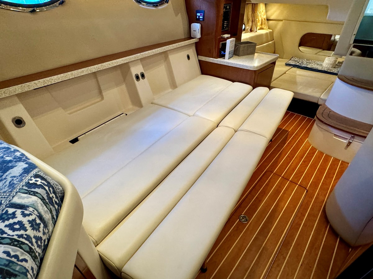 https://arconyachts.ams3.digitaloceanspaces.com/175137/conversions/large_4390710-optimize.jpg