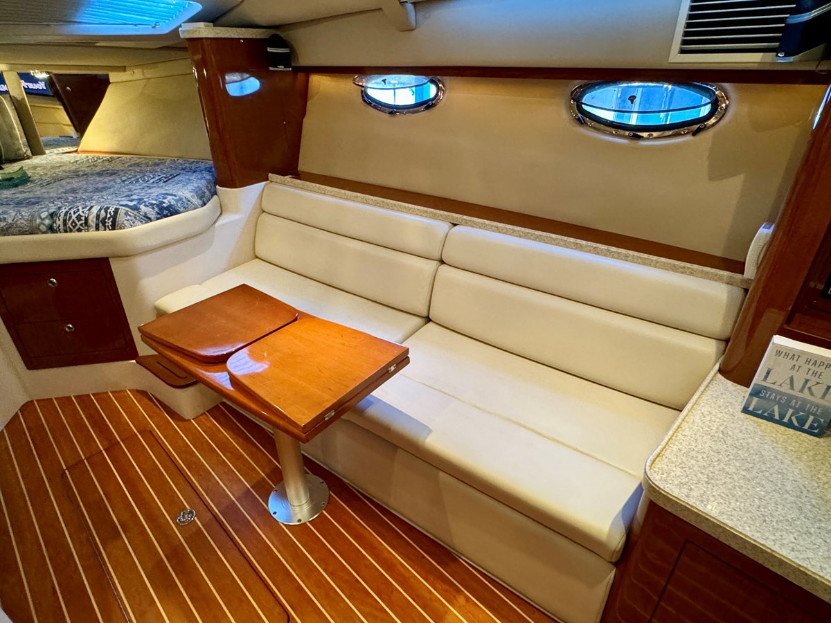 https://arconyachts.ams3.digitaloceanspaces.com/175149/conversions/large_4390714-optimize.jpg