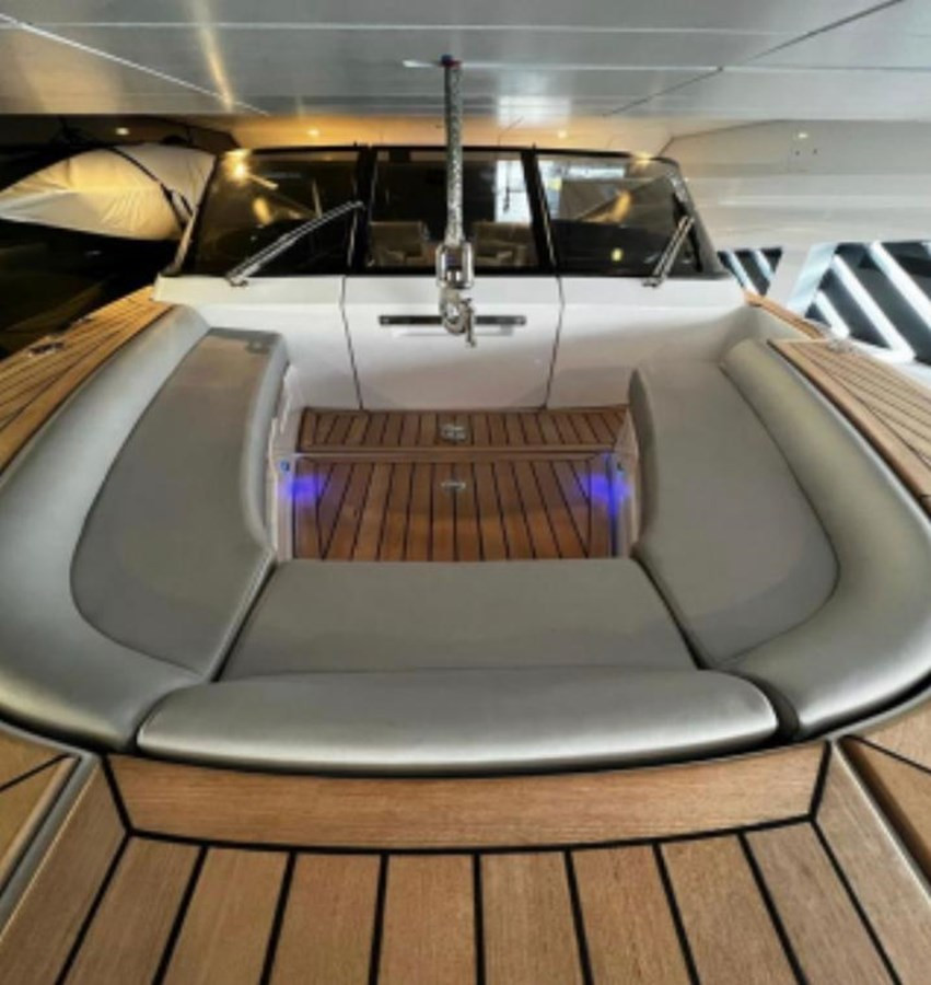 https://arconyachts.ams3.digitaloceanspaces.com/175224/conversions/large_3700840-optimize.jpg