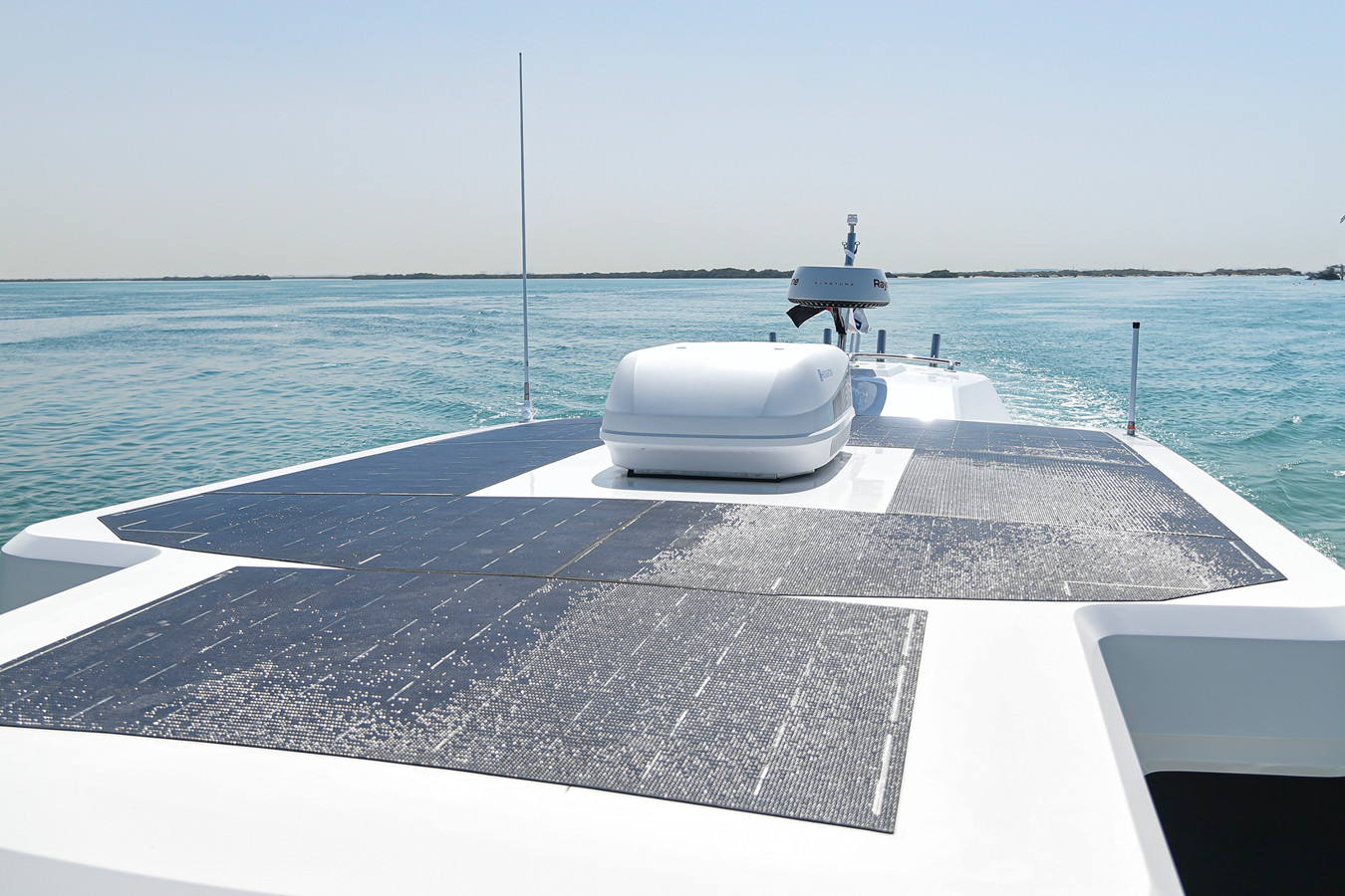 https://arconyachts.ams3.digitaloceanspaces.com/175405/conversions/large_4130898-optimize.jpg