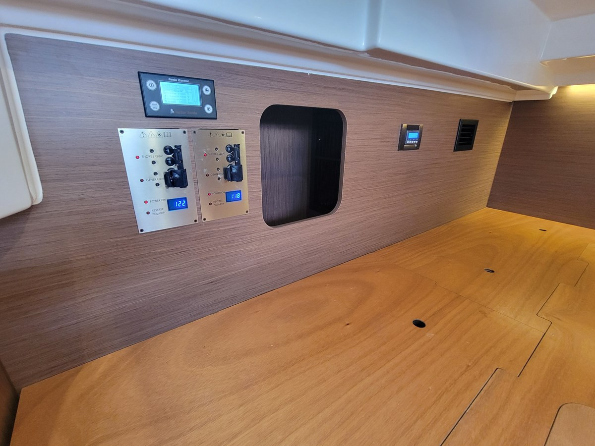https://arconyachts.ams3.digitaloceanspaces.com/175492/conversions/large_4647536-optimize.jpg