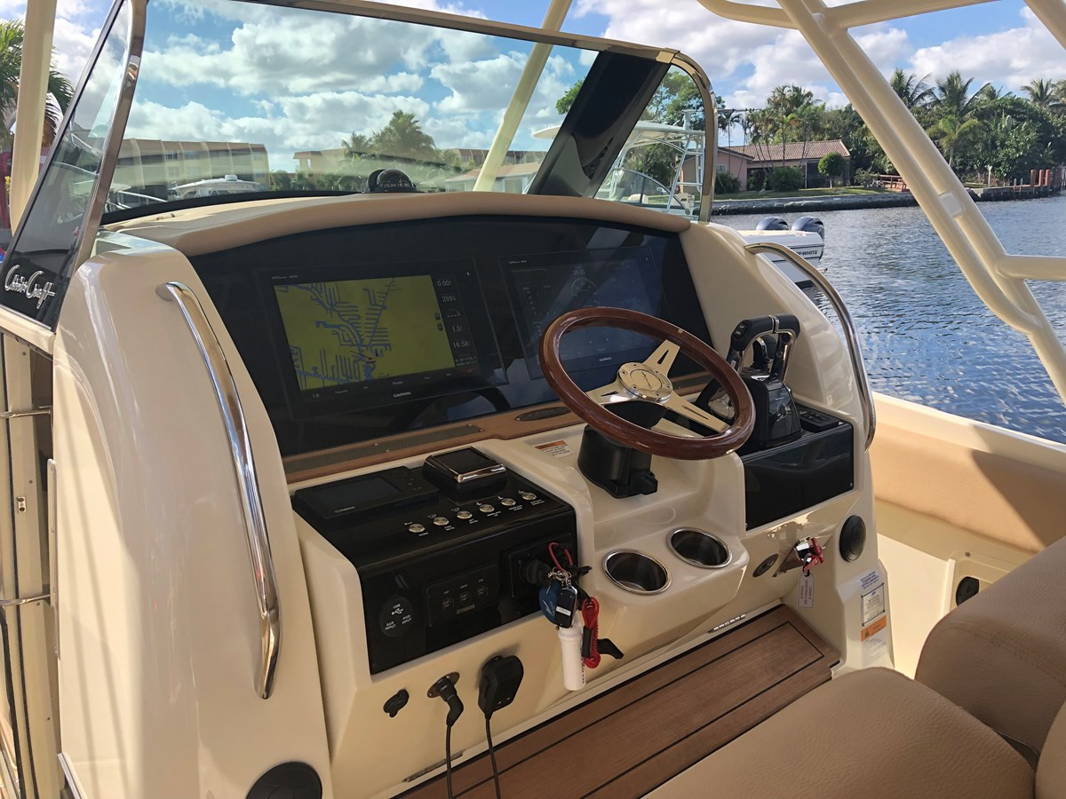 https://arconyachts.ams3.digitaloceanspaces.com/175587/conversions/large_4657286-optimize.jpg