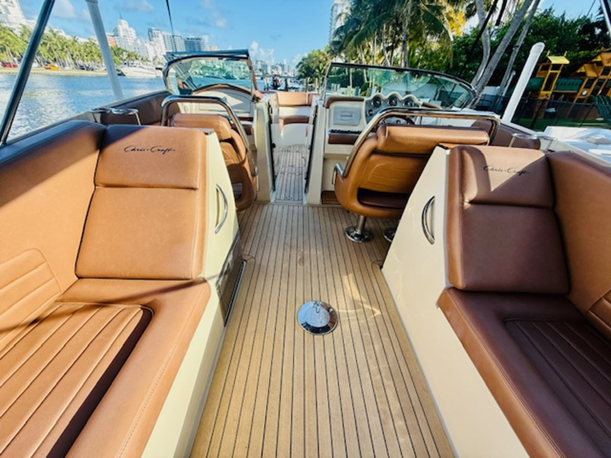 https://arconyachts.ams3.digitaloceanspaces.com/175663/conversions/large_4709197-optimize.jpg