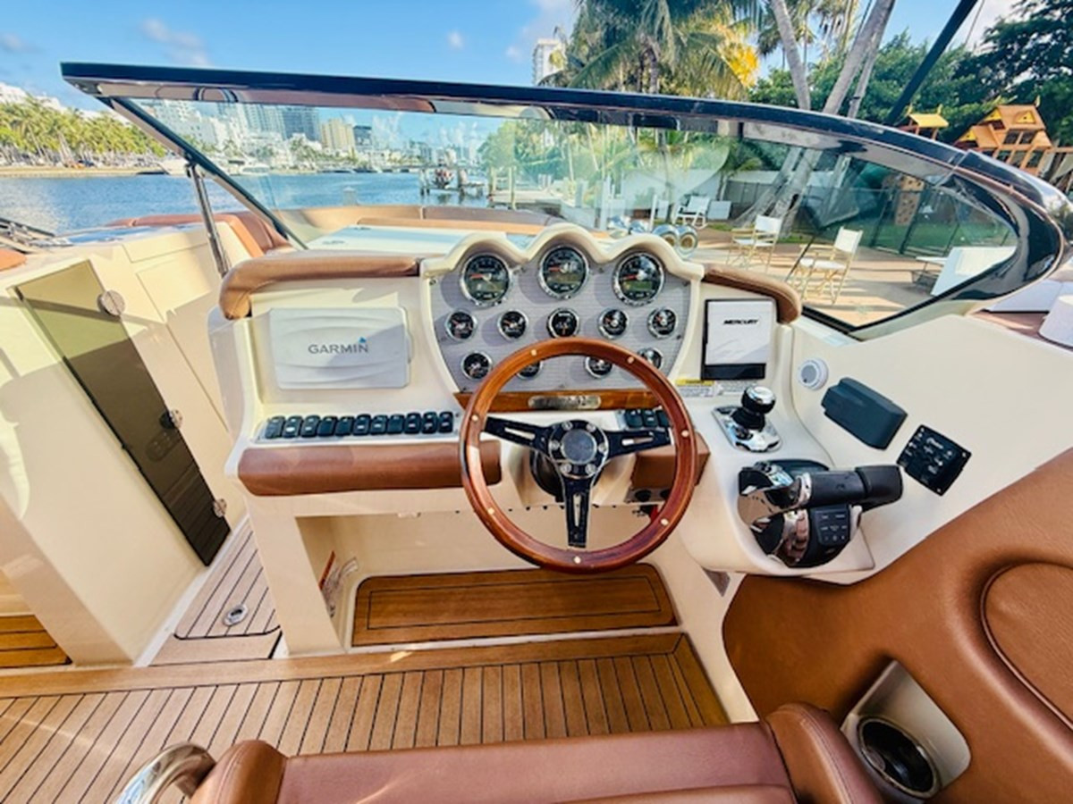 https://arconyachts.ams3.digitaloceanspaces.com/175740/conversions/large_4709224-optimize.jpg