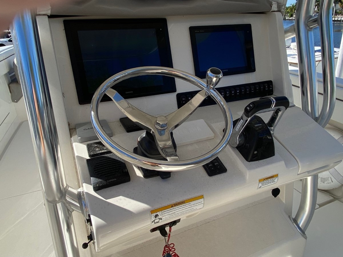 https://arconyachts.ams3.digitaloceanspaces.com/175837/conversions/large_3401827-optimize.jpg