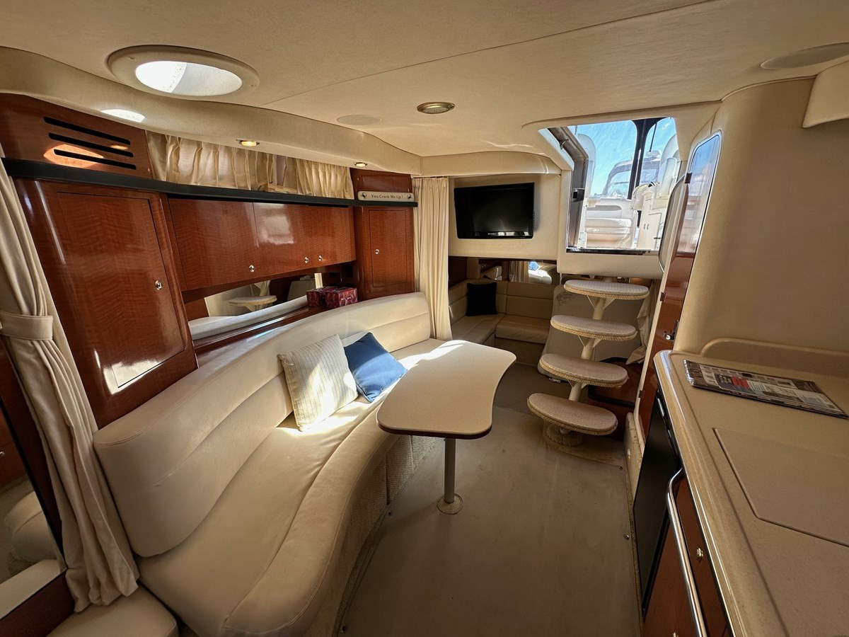 https://arconyachts.ams3.digitaloceanspaces.com/176024/conversions/large_4842845-optimize.jpg
