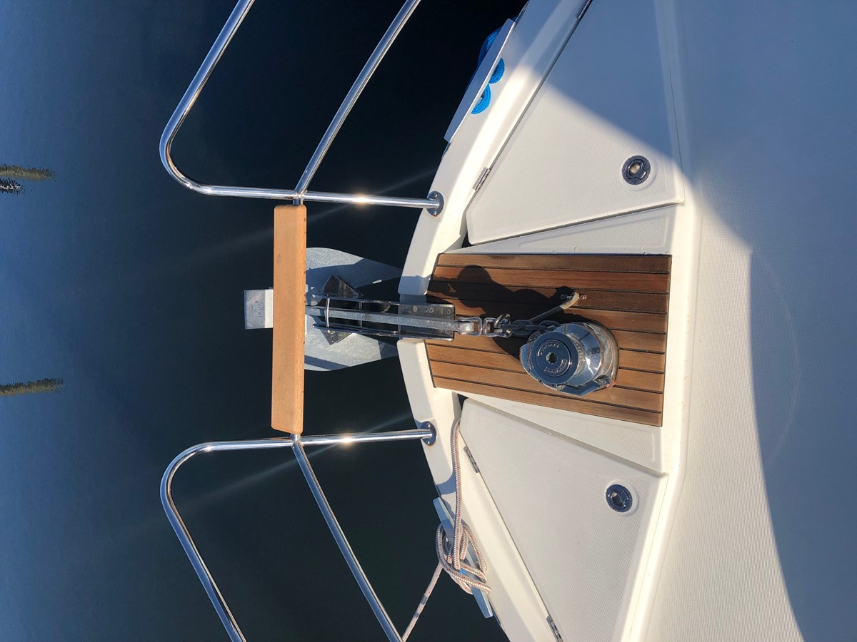 https://arconyachts.ams3.digitaloceanspaces.com/176081/conversions/large_2474808-optimize.jpg
