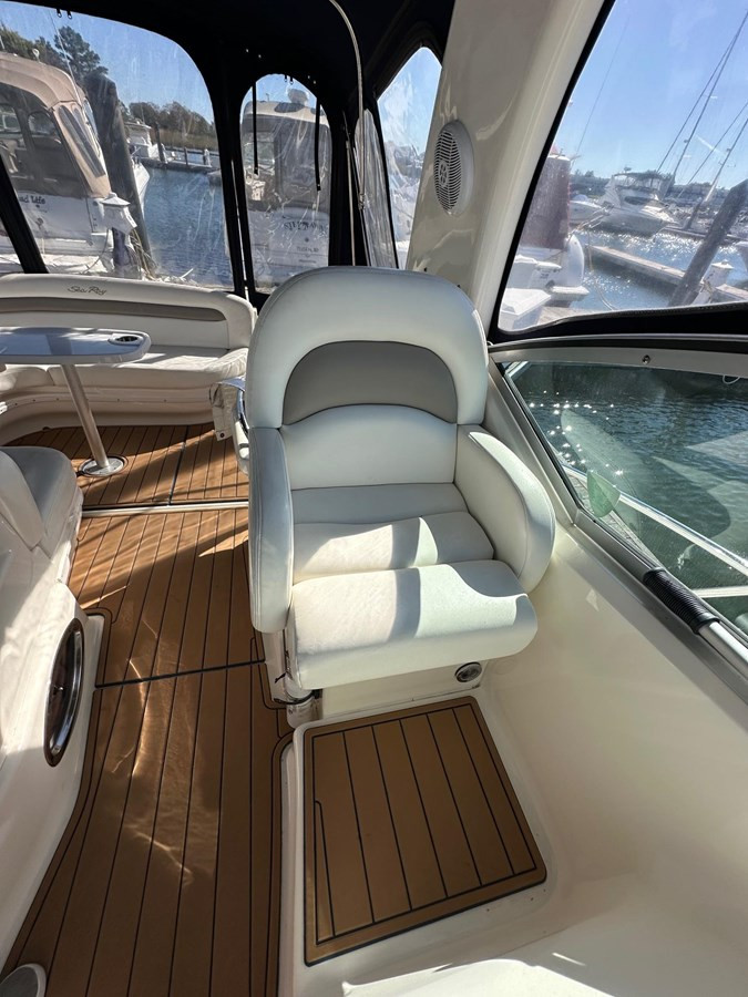 https://arconyachts.ams3.digitaloceanspaces.com/176097/conversions/large_4842876-optimize.jpg
