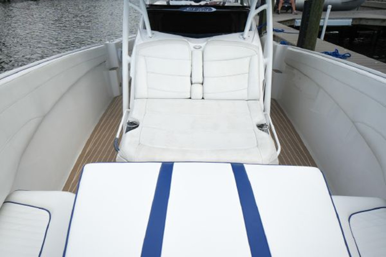 https://arconyachts.ams3.digitaloceanspaces.com/176271/conversions/large_3976656-optimize.jpg