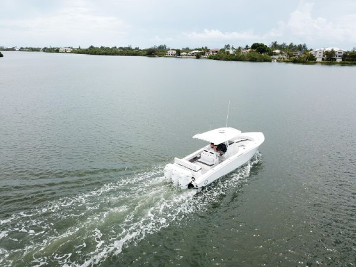 https://arconyachts.ams3.digitaloceanspaces.com/176287/conversions/large_3940219-optimize.jpg