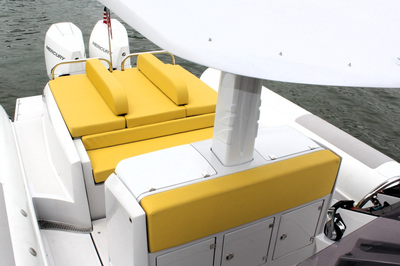 https://arconyachts.ams3.digitaloceanspaces.com/176327/conversions/large_4454044-optimize.jpg