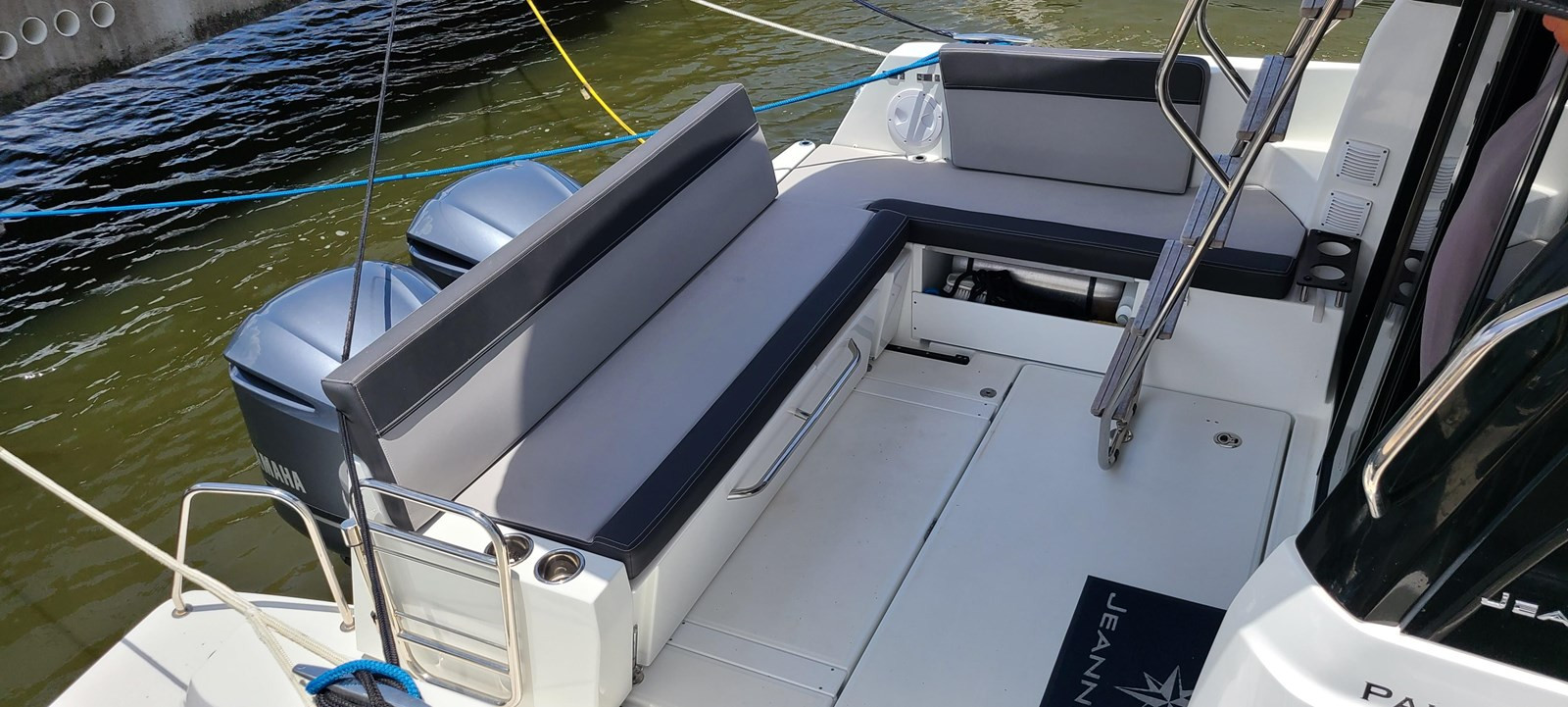 https://arconyachts.ams3.digitaloceanspaces.com/176352/conversions/large_4032083-optimize.jpg