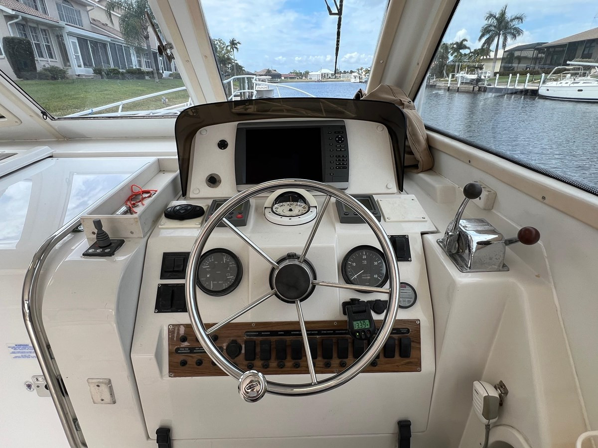 https://arconyachts.ams3.digitaloceanspaces.com/176492/conversions/large_4155973-optimize.jpg