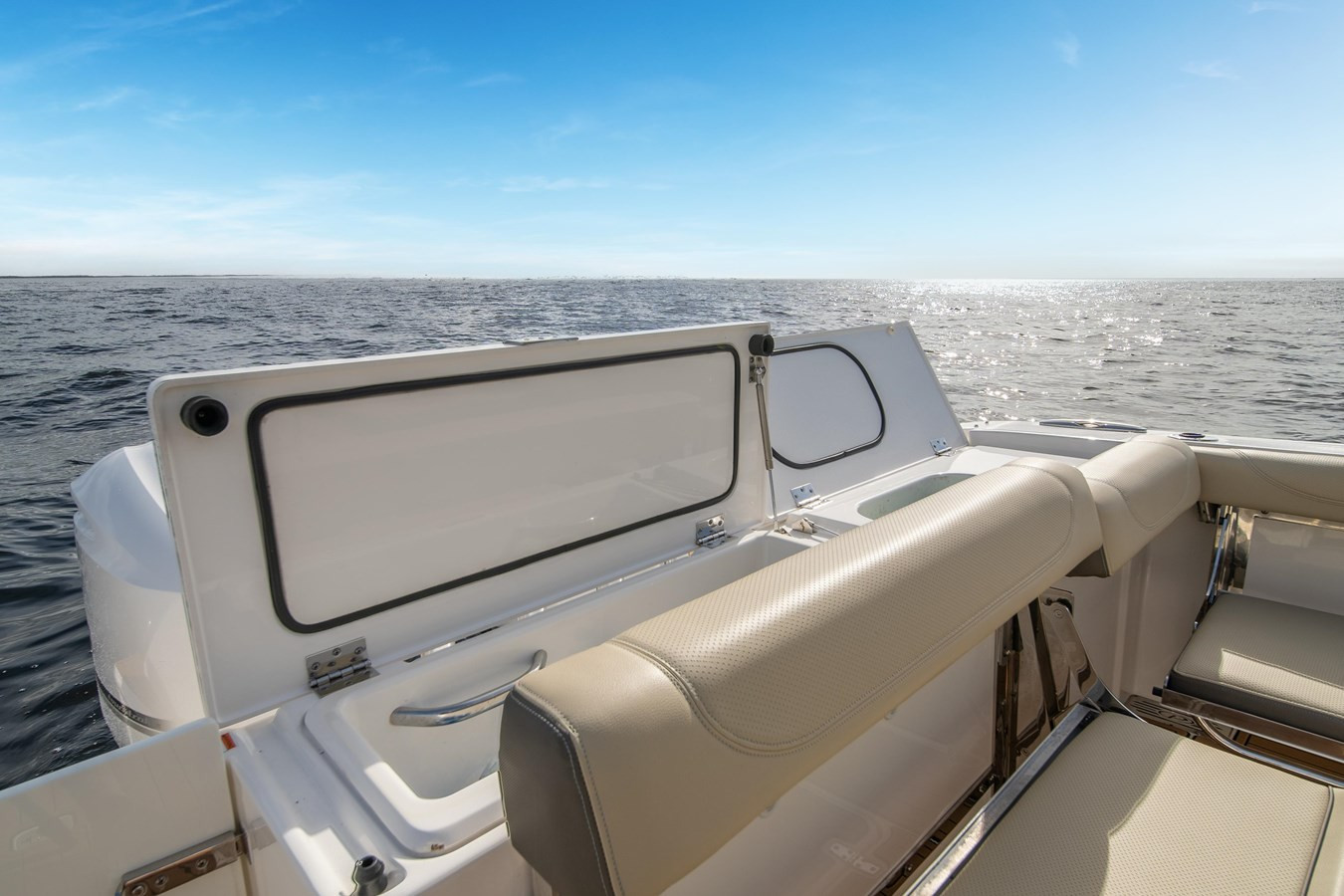 https://arconyachts.ams3.digitaloceanspaces.com/176498/conversions/large_4108221-optimize.jpg