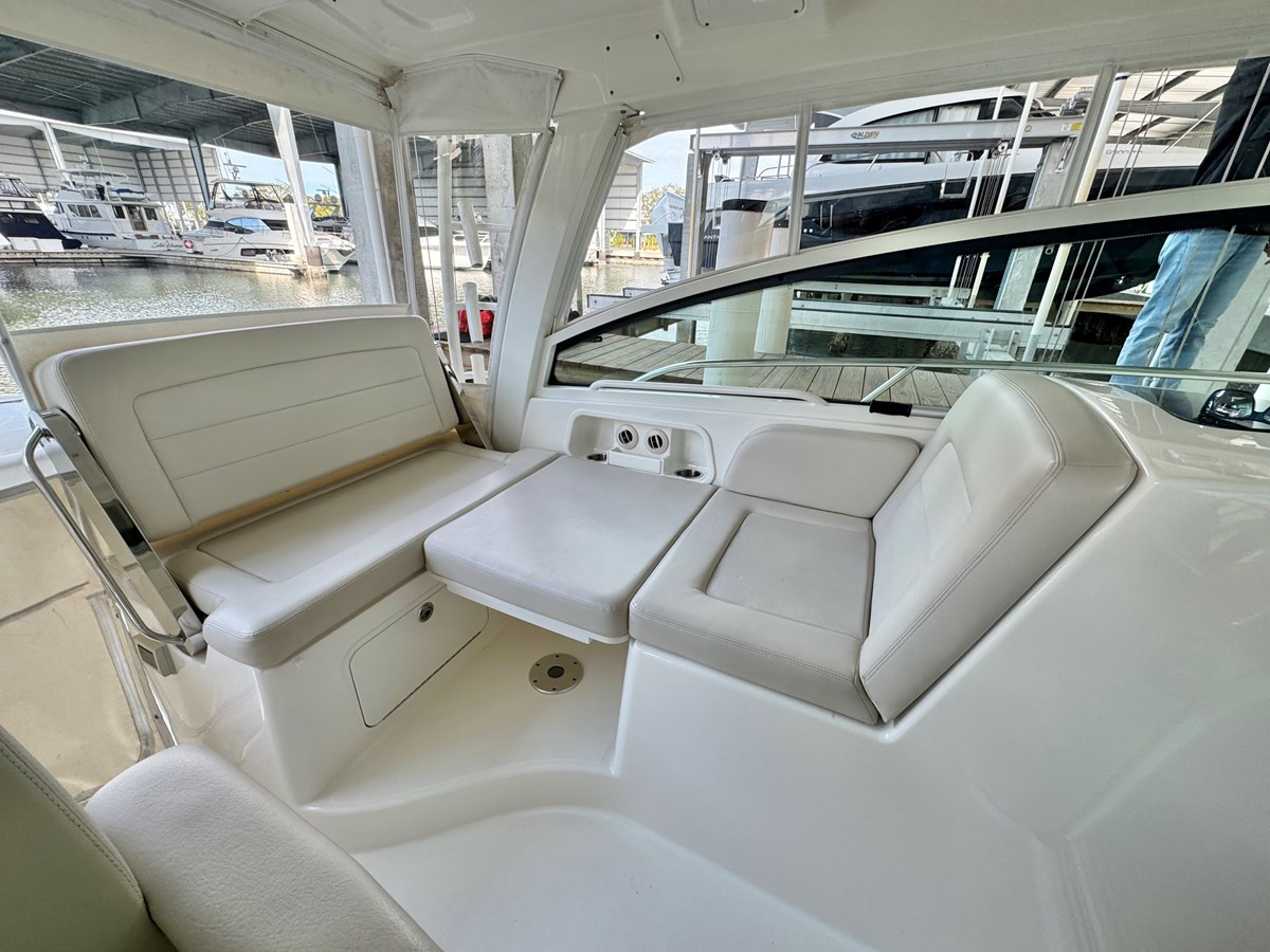 https://arconyachts.ams3.digitaloceanspaces.com/176583/conversions/large_4514339-optimize.jpg