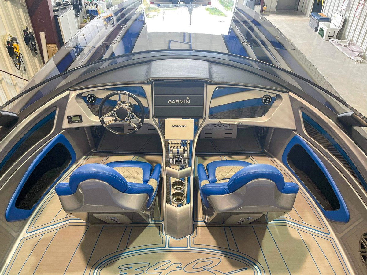 https://arconyachts.ams3.digitaloceanspaces.com/176646/conversions/large_4243141-optimize.jpg