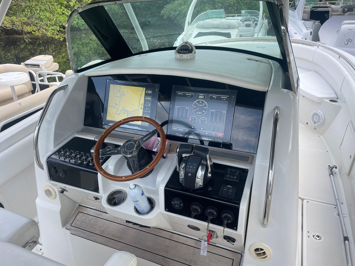 https://arconyachts.ams3.digitaloceanspaces.com/176689/conversions/large_4254577-optimize.jpg