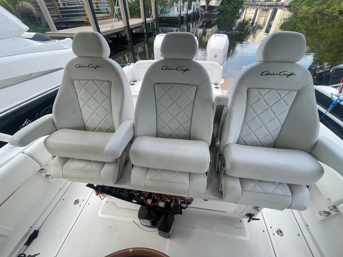https://arconyachts.ams3.digitaloceanspaces.com/176691/conversions/large_4254578-optimize.jpg