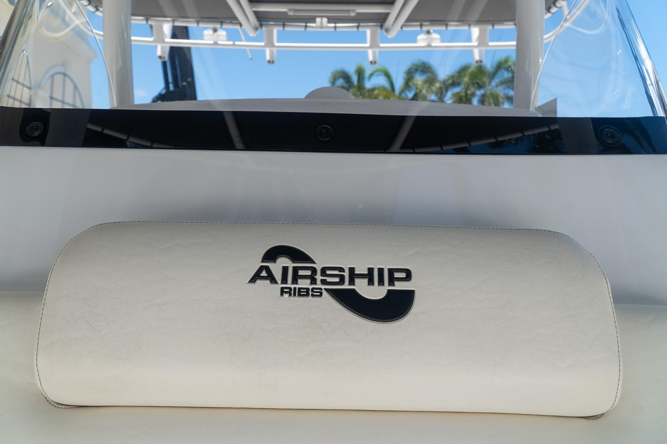 https://arconyachts.ams3.digitaloceanspaces.com/176742/conversions/large_4243184-optimize.jpg