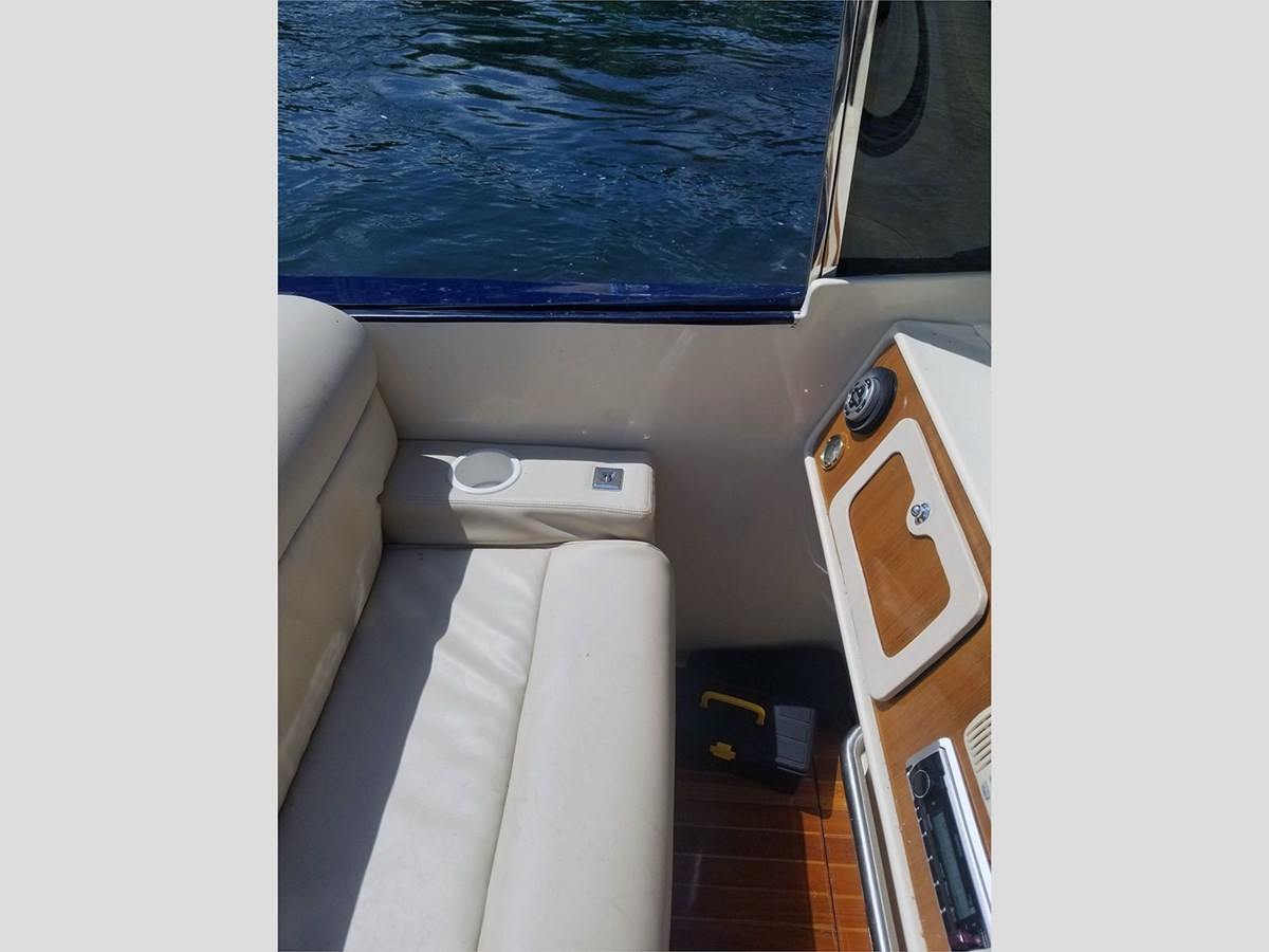 https://arconyachts.ams3.digitaloceanspaces.com/176788/conversions/large_4278084-optimize.jpg