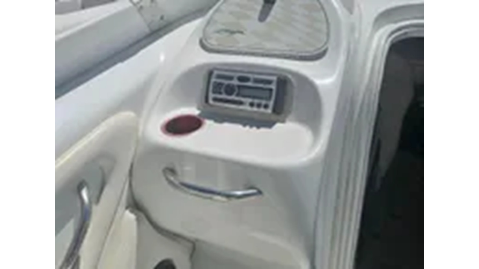 https://arconyachts.ams3.digitaloceanspaces.com/176821/conversions/large_4301731-optimize.jpg