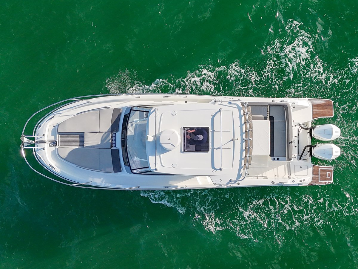 https://arconyachts.ams3.digitaloceanspaces.com/177232/conversions/large_4540698-optimize.jpg