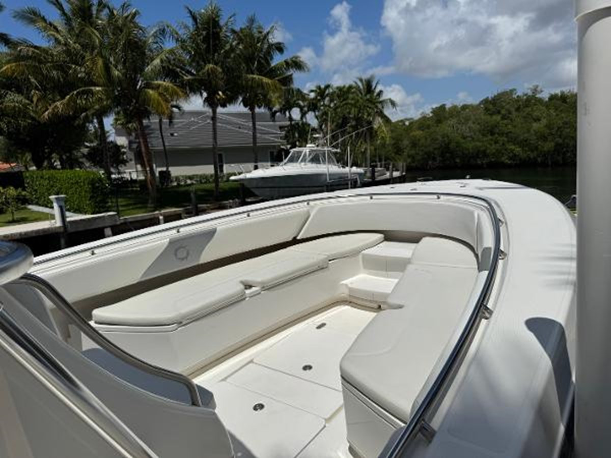 https://arconyachts.ams3.digitaloceanspaces.com/177390/conversions/large_4627562-optimize.jpg