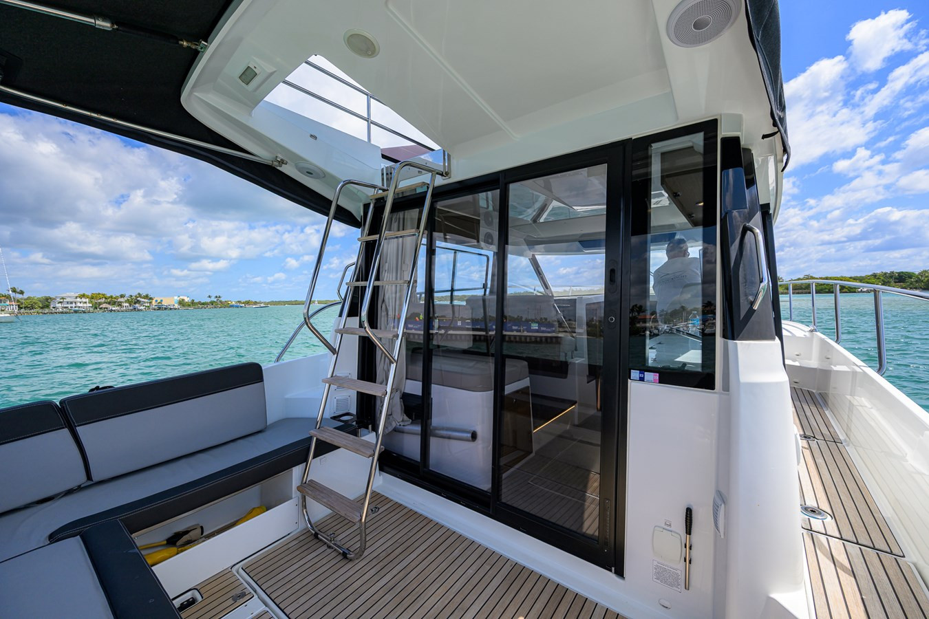 https://arconyachts.ams3.digitaloceanspaces.com/177418/conversions/large_4644297-optimize.jpg