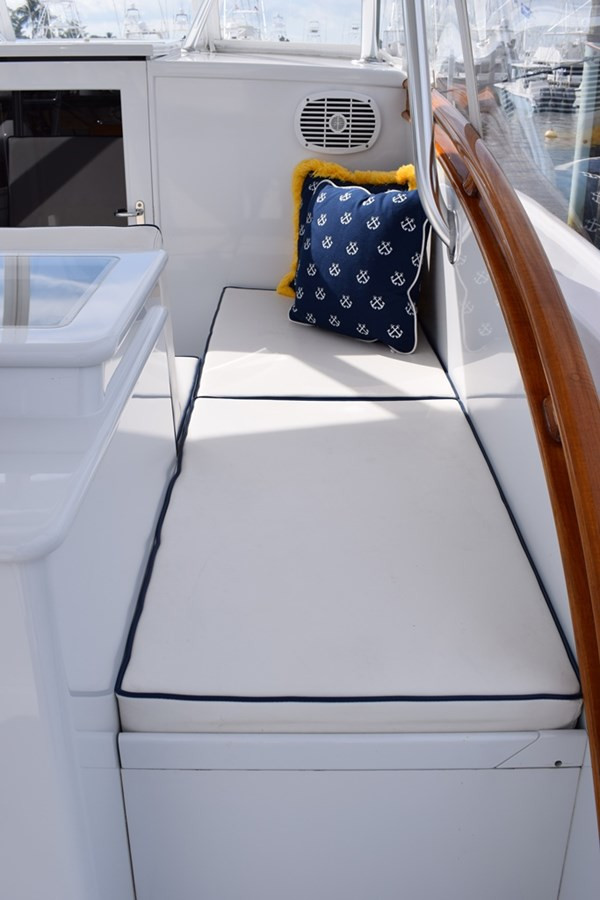 https://arconyachts.ams3.digitaloceanspaces.com/177497/conversions/large_4695705-optimize.jpg