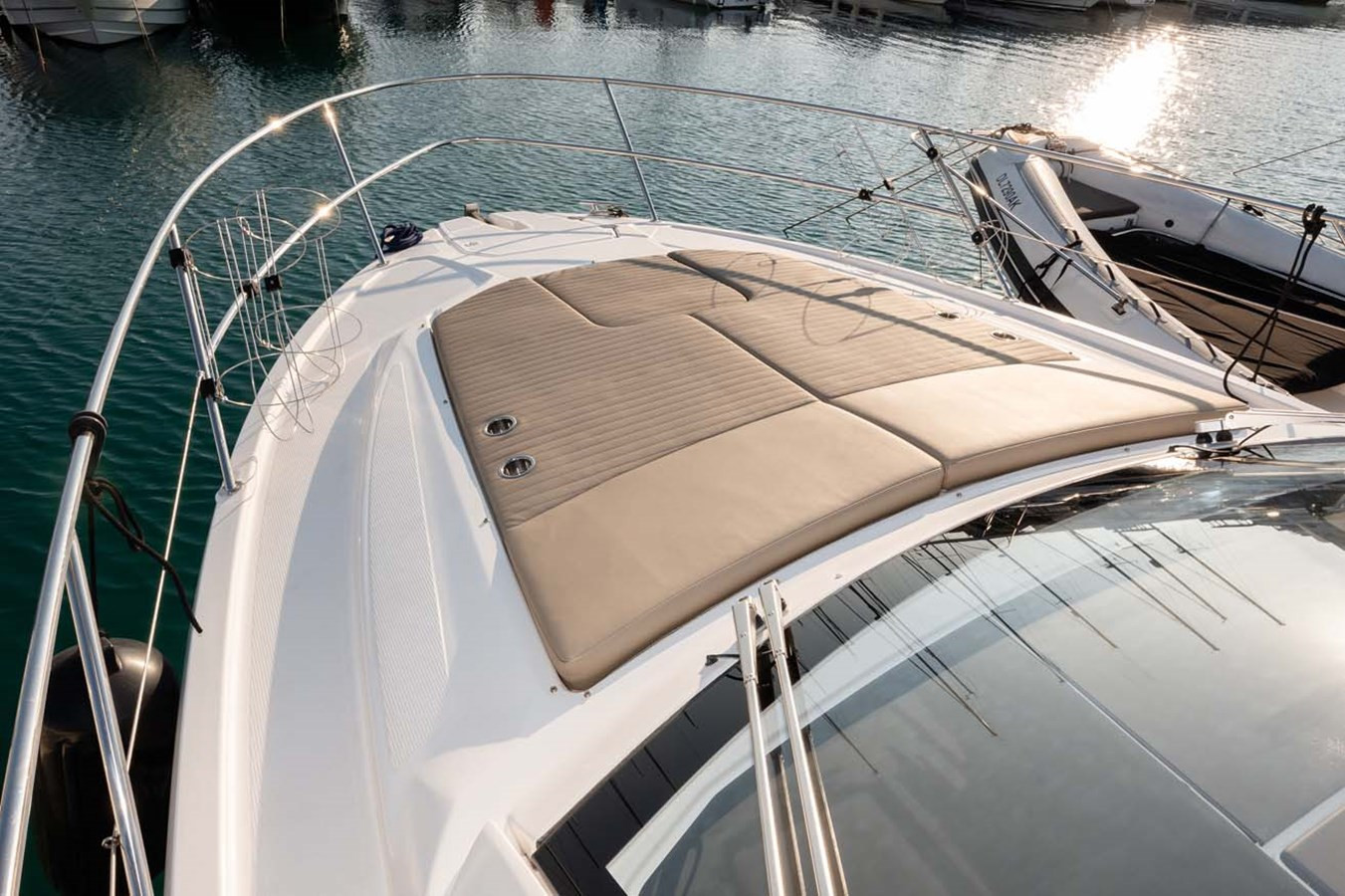 https://arconyachts.ams3.digitaloceanspaces.com/177556/conversions/large_4721042-optimize.jpg