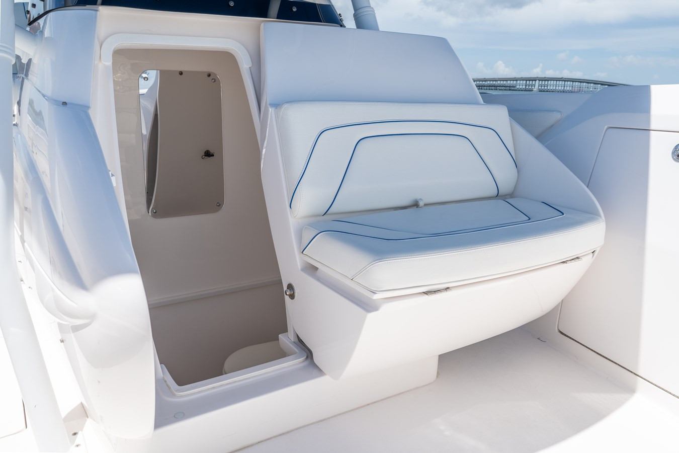 https://arconyachts.ams3.digitaloceanspaces.com/177560/conversions/large_4719399-optimize.jpg
