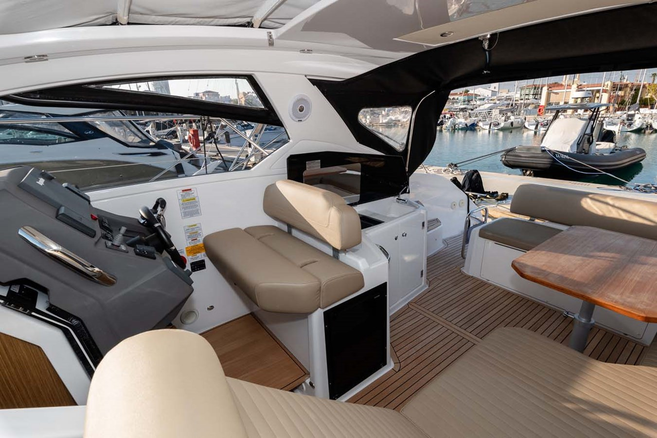 https://arconyachts.ams3.digitaloceanspaces.com/177567/conversions/large_4721046-optimize.jpg
