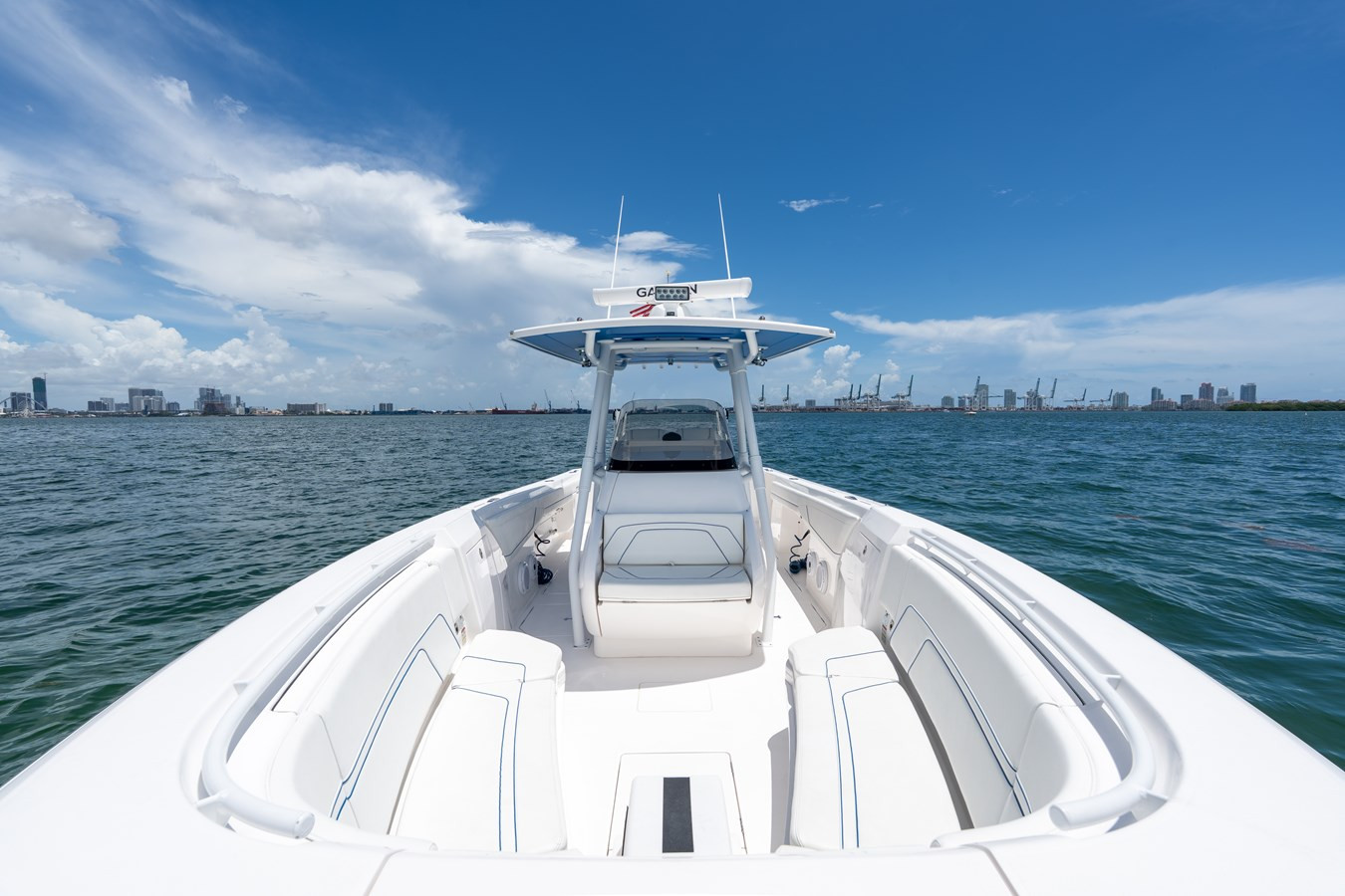 https://arconyachts.ams3.digitaloceanspaces.com/177614/conversions/large_4719389-optimize.jpg