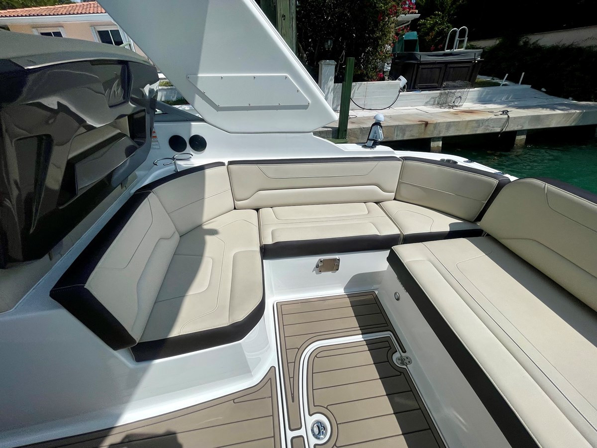 https://arconyachts.ams3.digitaloceanspaces.com/177734/conversions/large_3808831-optimize.jpg