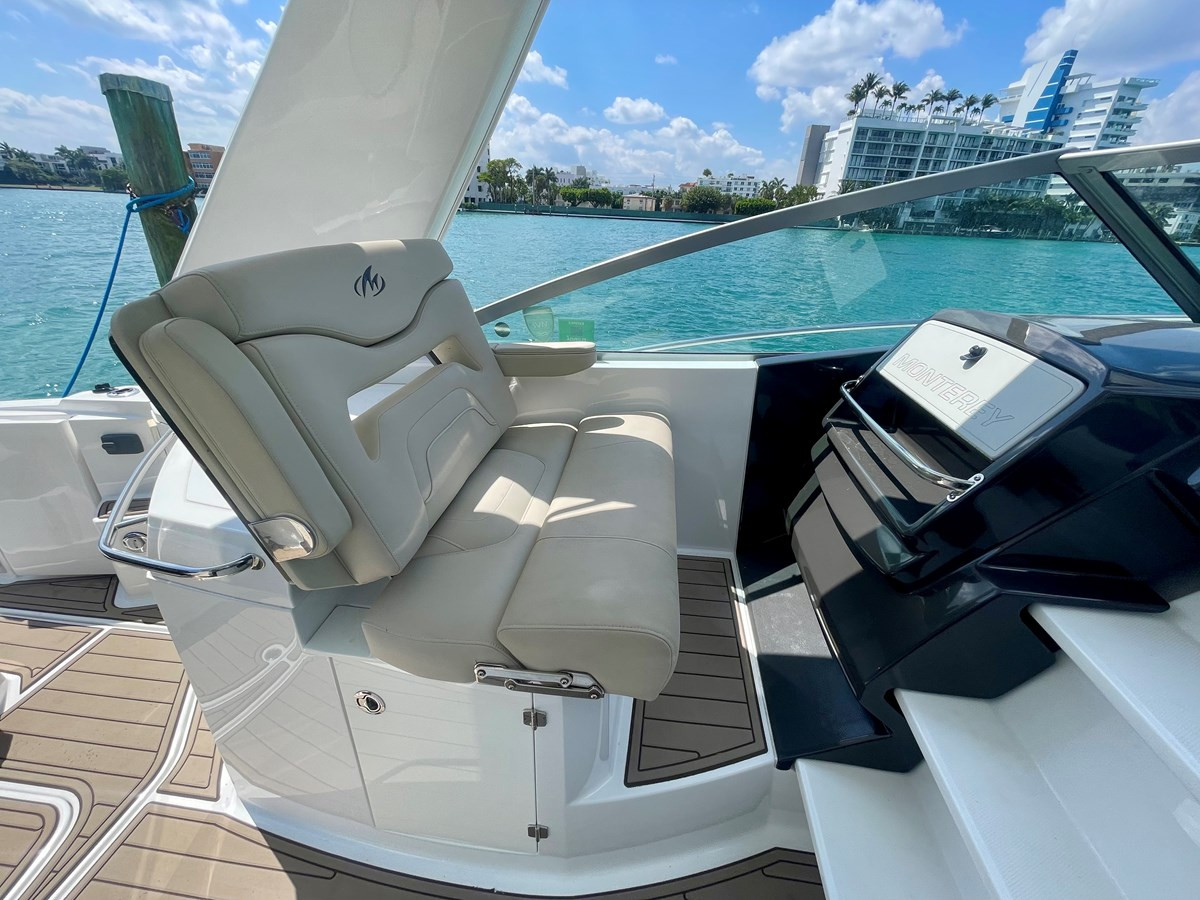 https://arconyachts.ams3.digitaloceanspaces.com/177737/conversions/large_3808832-optimize.jpg