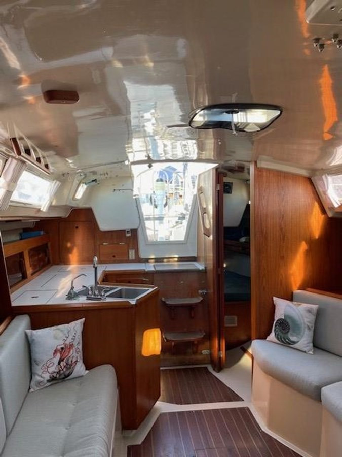 https://arconyachts.ams3.digitaloceanspaces.com/177859/conversions/large_4510770-optimize.jpg