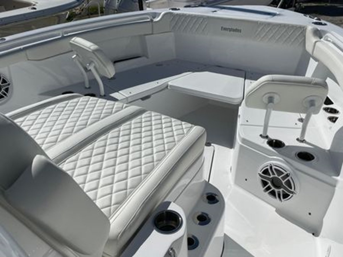 https://arconyachts.ams3.digitaloceanspaces.com/177916/conversions/large_4596408-optimize.jpg
