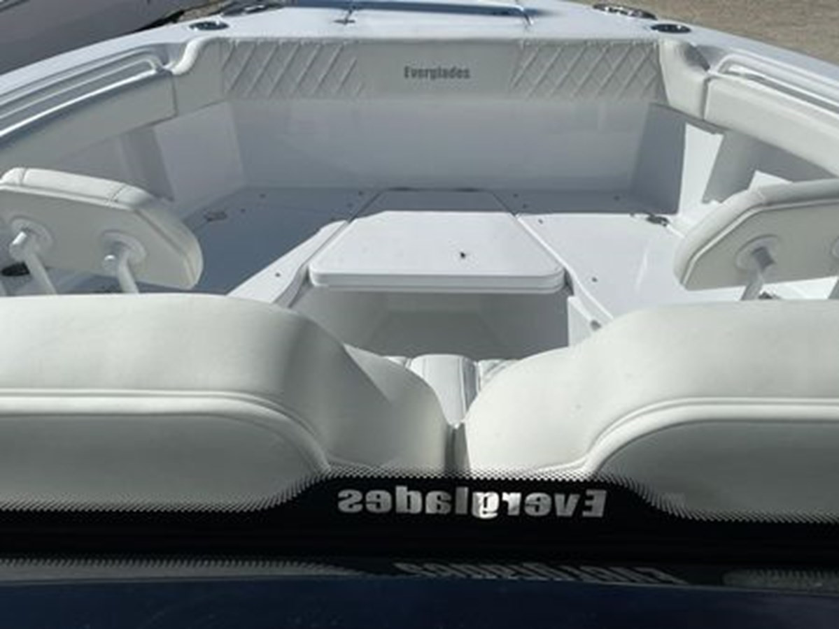 https://arconyachts.ams3.digitaloceanspaces.com/177925/conversions/large_4596411-optimize.jpg