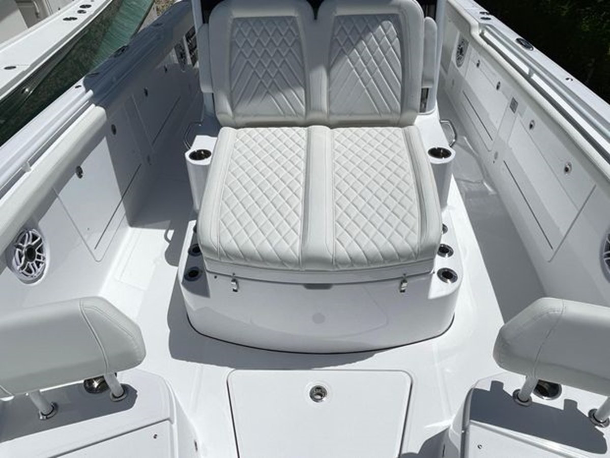 https://arconyachts.ams3.digitaloceanspaces.com/177984/conversions/large_4596596-optimize.jpg
