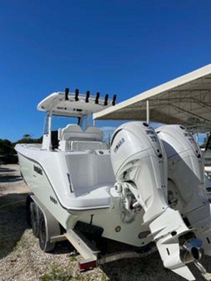 https://arconyachts.ams3.digitaloceanspaces.com/178021/conversions/large_4596446-optimize.jpg