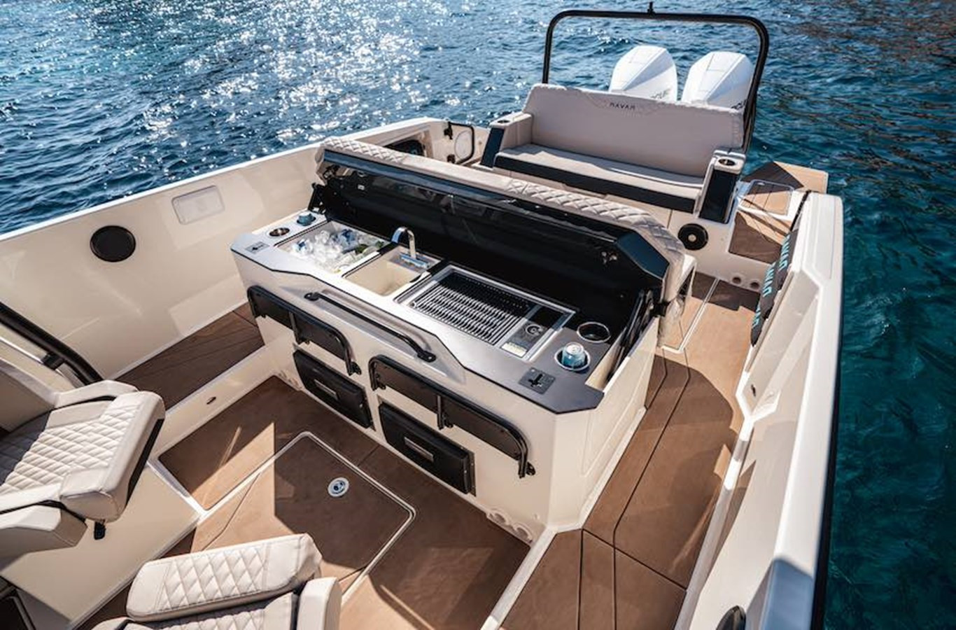 https://arconyachts.ams3.digitaloceanspaces.com/178043/conversions/large_4644567-optimize.jpg